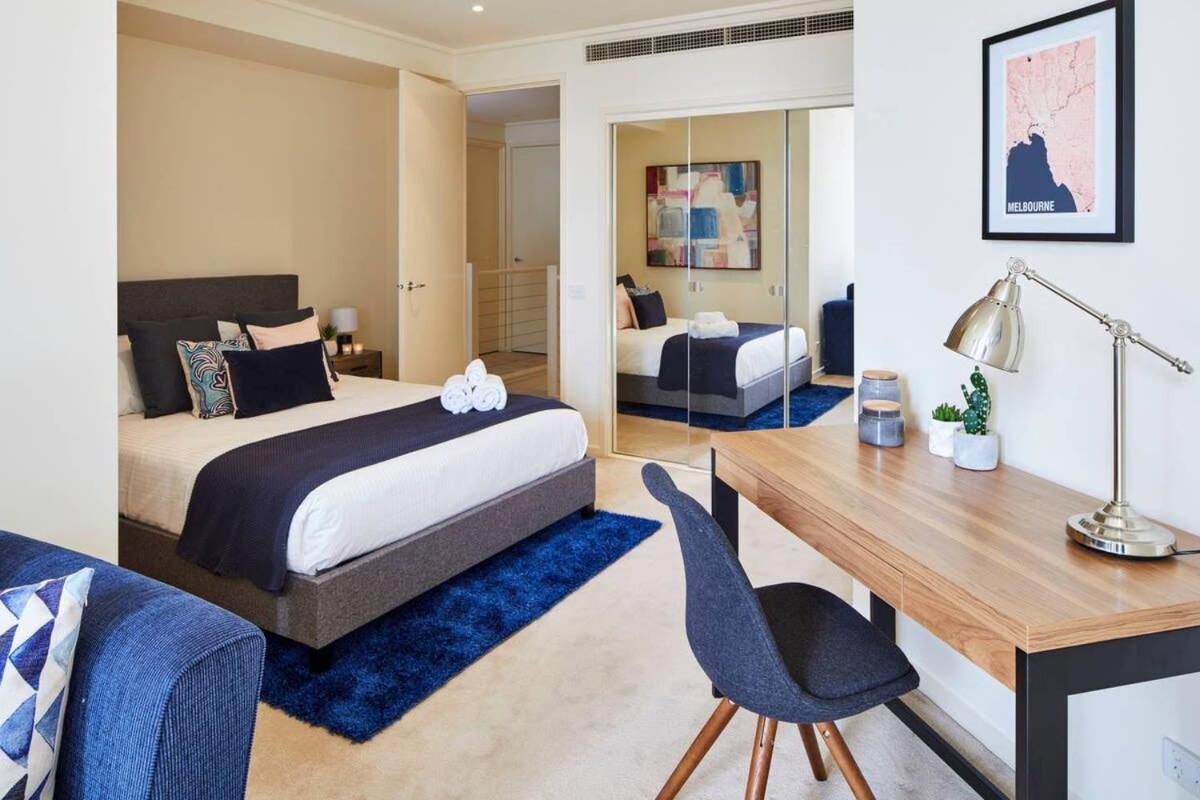 Apartment Penthouse In Melb Cbd Perfect Location