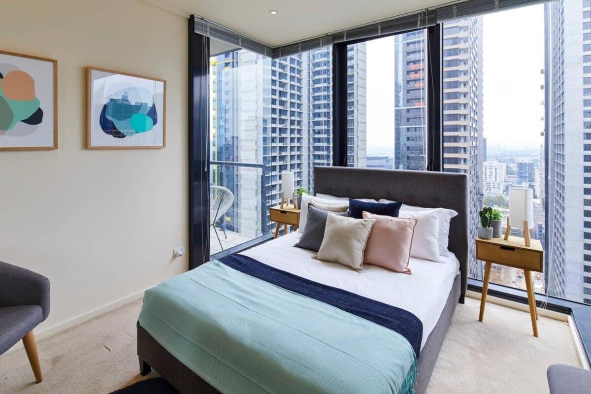 Penthouse In Melb Cbd Perfect Location