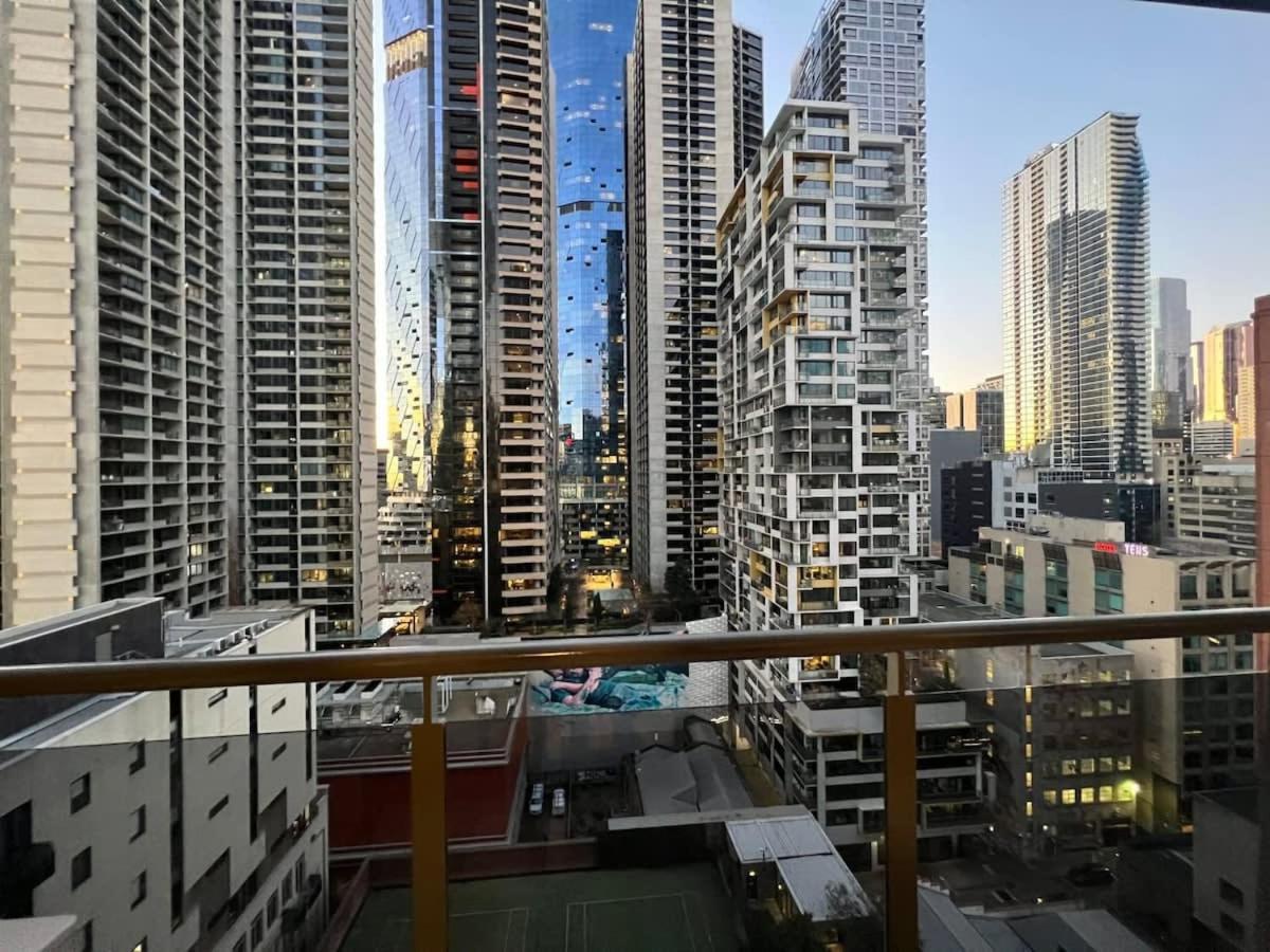Penthouse In Melb Cbd Perfect Location