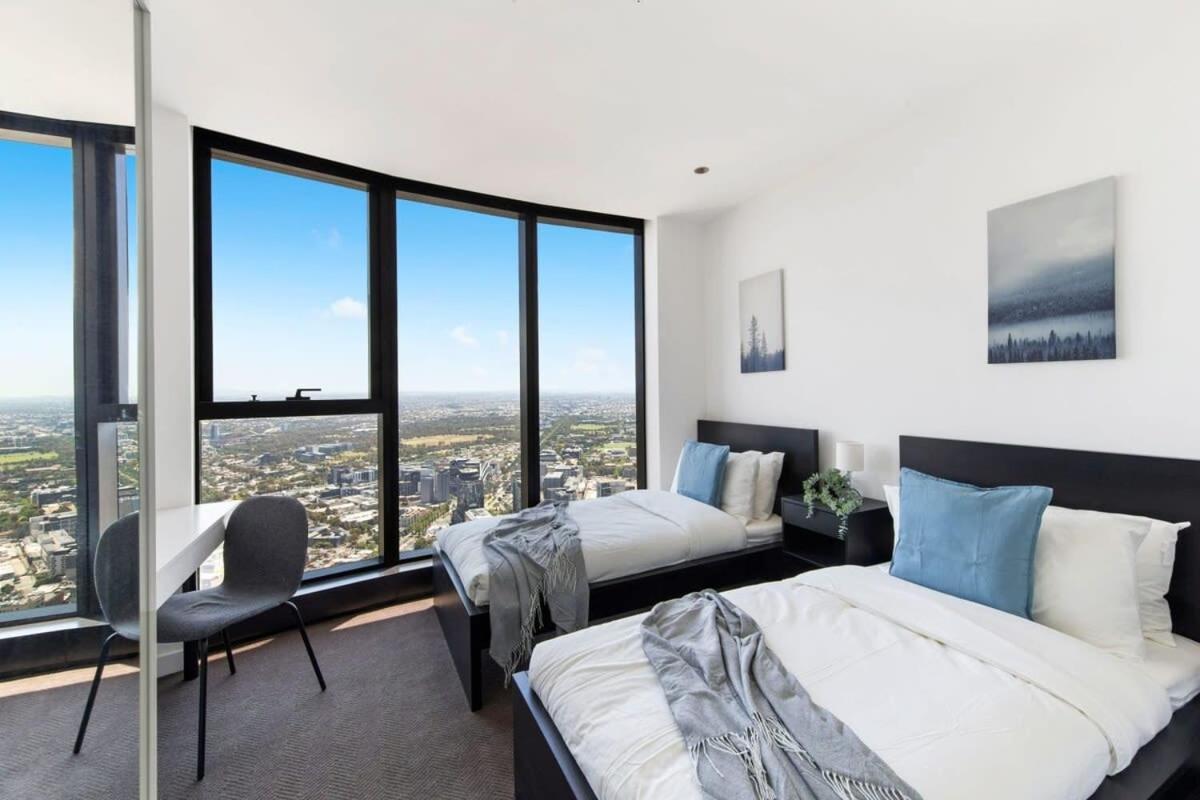 A Cozy 3br With Panoramic Views Free Parking Melbourne