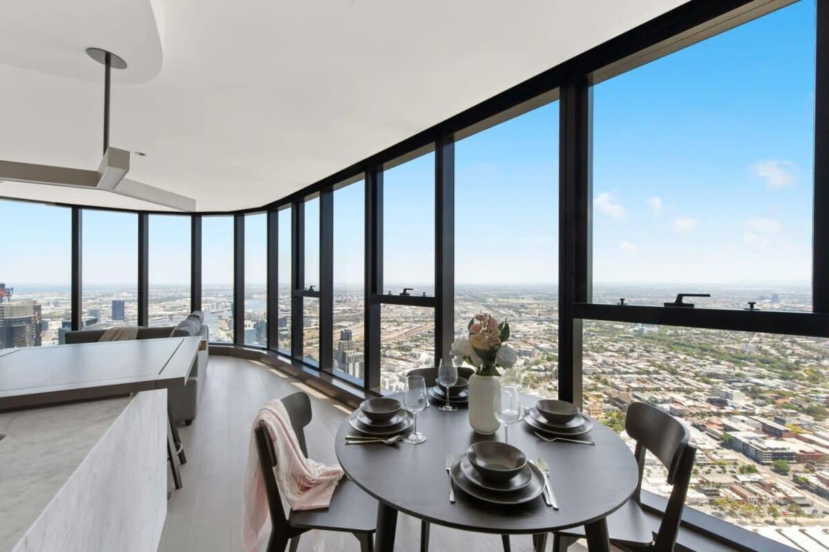 Apartment A Cozy 3br With Panoramic Views Free Parking Melbourne