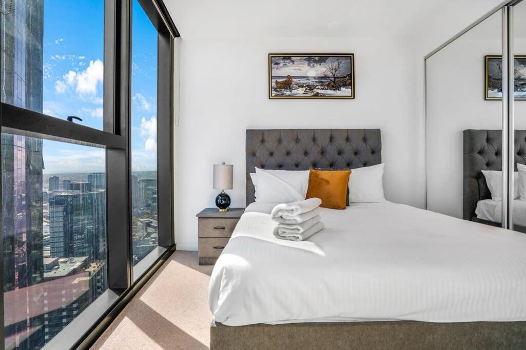 Apartment High Rise Southbank Luxury Melbourne
