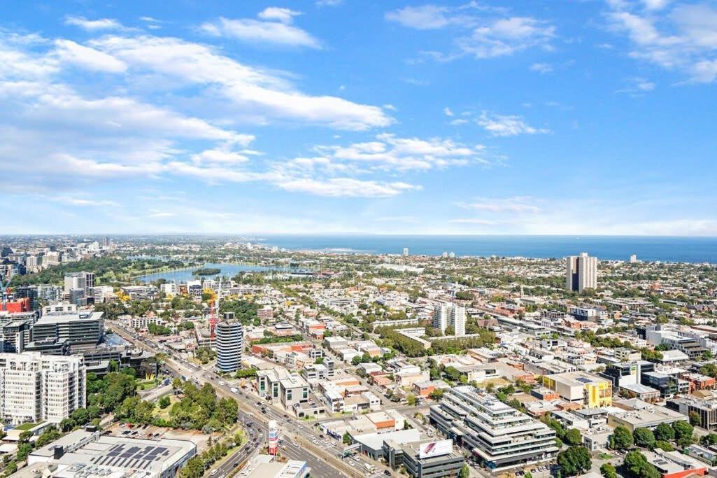 High Rise Southbank Luxury Melbourne
