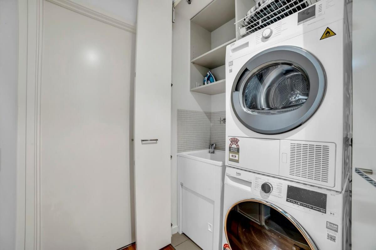 Apartment Breathtaking Docklands Water View Apt W Parking