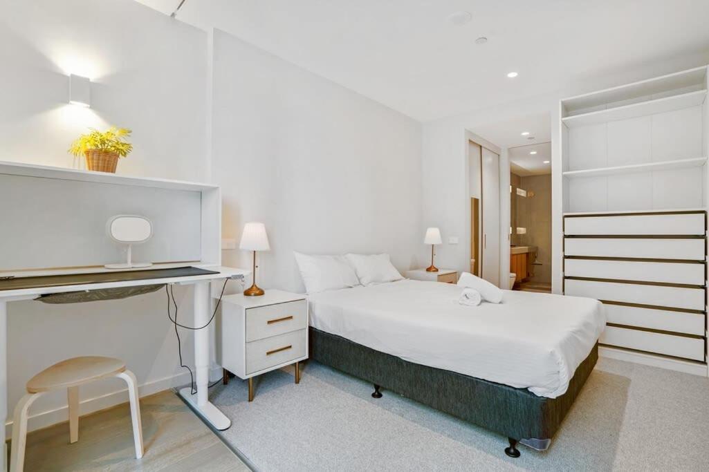 Stylish Gem @ St Kilda Rd Next To Grand Prix Apartment *