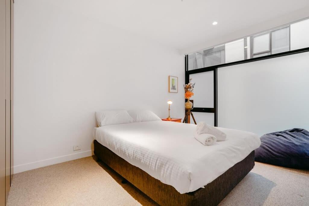 Apartment Luxurious Elsternwick Apt Living With Parking Melbourne