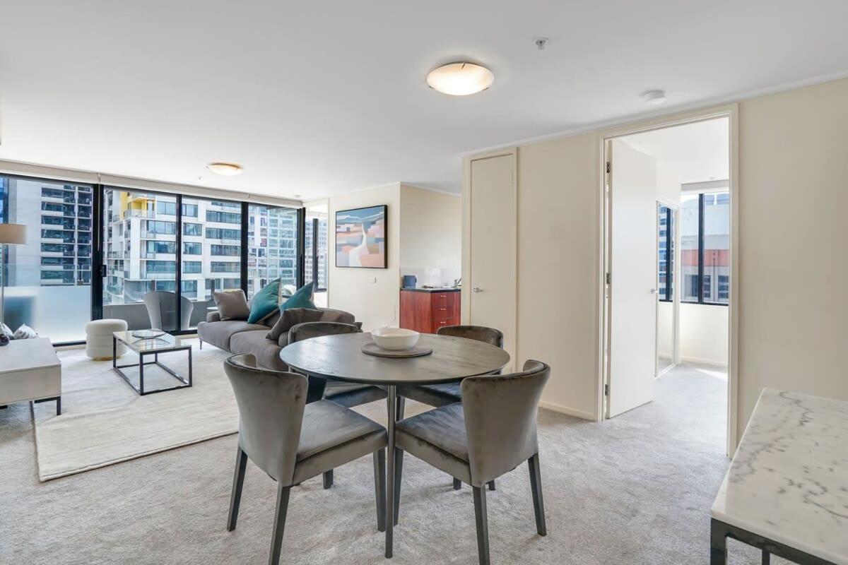Spacious&cozy 2 Bedroom Point Apartment *