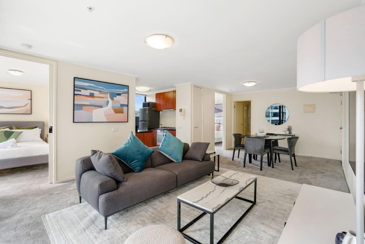 Spacious&cozy 2 Bedroom Point * Melbourne