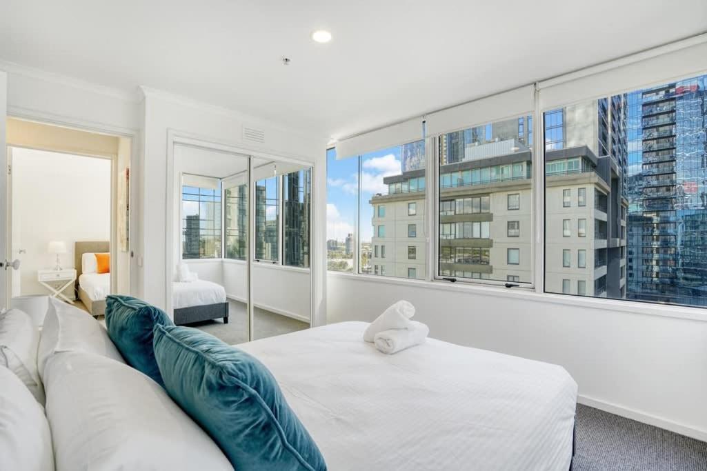 Millennial Southbank Lifestyle W Parking Apartment Melbourne