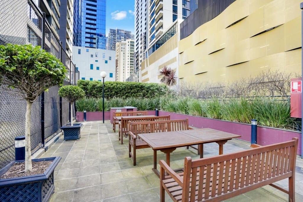 Millennial Southbank Lifestyle W Parking Apartment