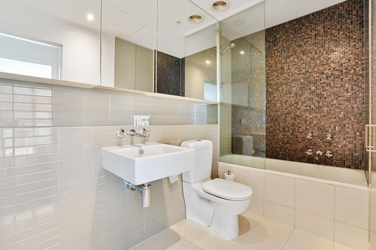 Grosvenor On Queens Luxury Cbd Apartment *