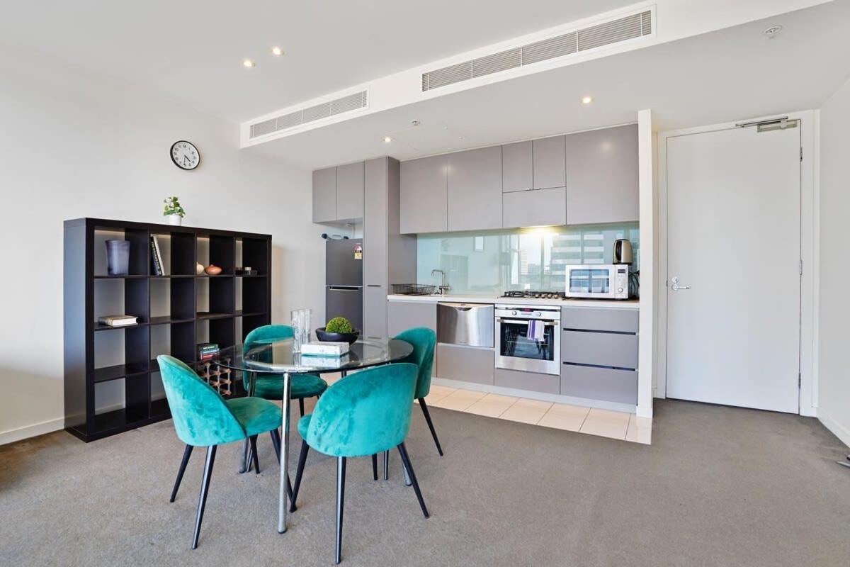 Grosvenor On Queens Luxury Cbd