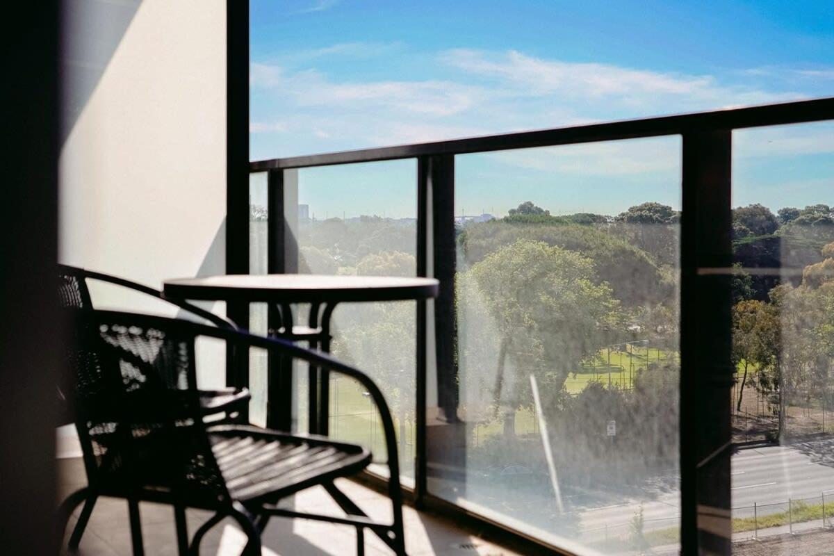 Grosvenor On Queens Luxury Cbd Apartment Melbourne
