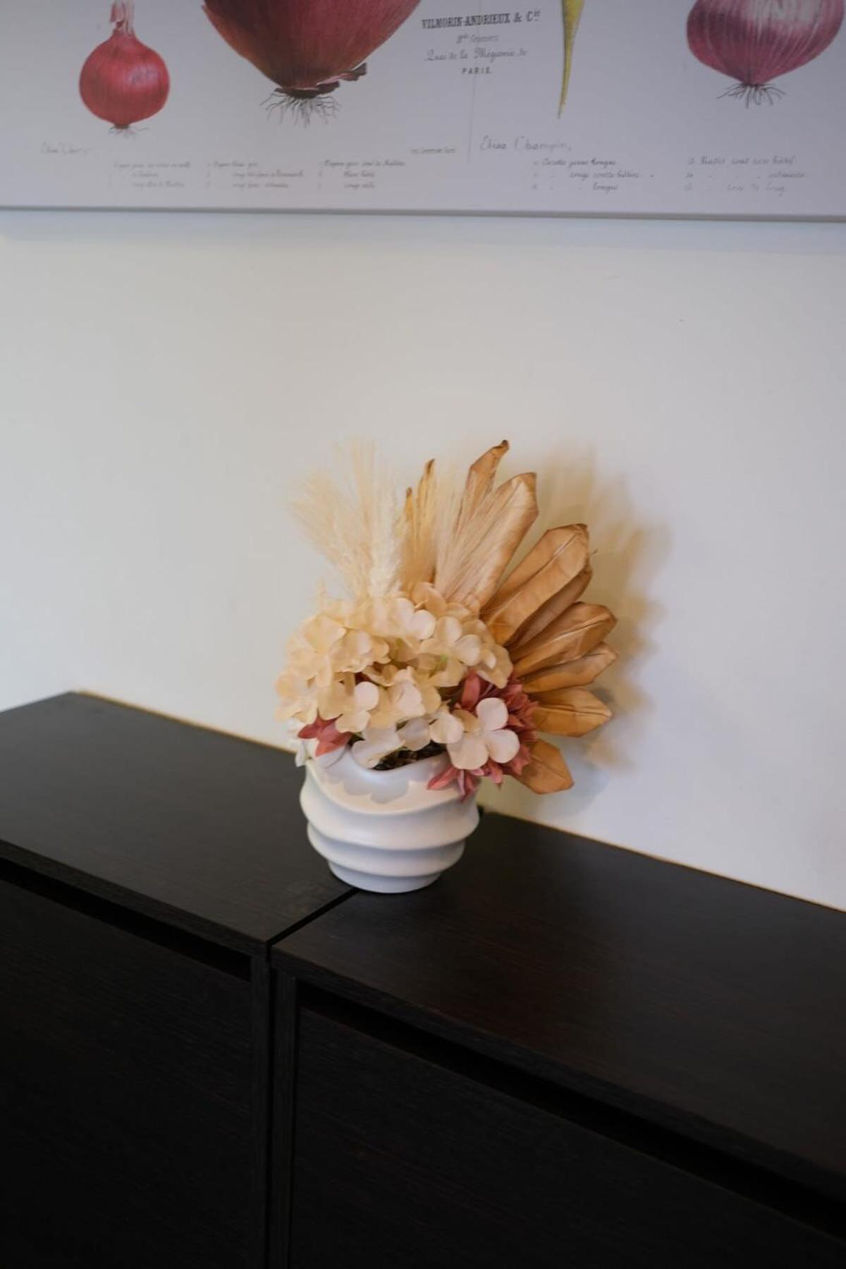Upper West Side Gem On 44th Floor W Pool + Gym Apartment *