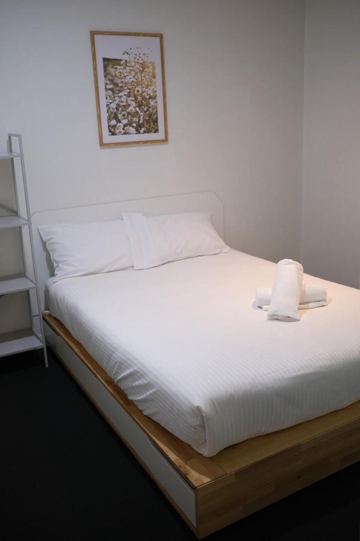 Upper West Side Gem On 44th Floor W Pool + Gym * Melbourne