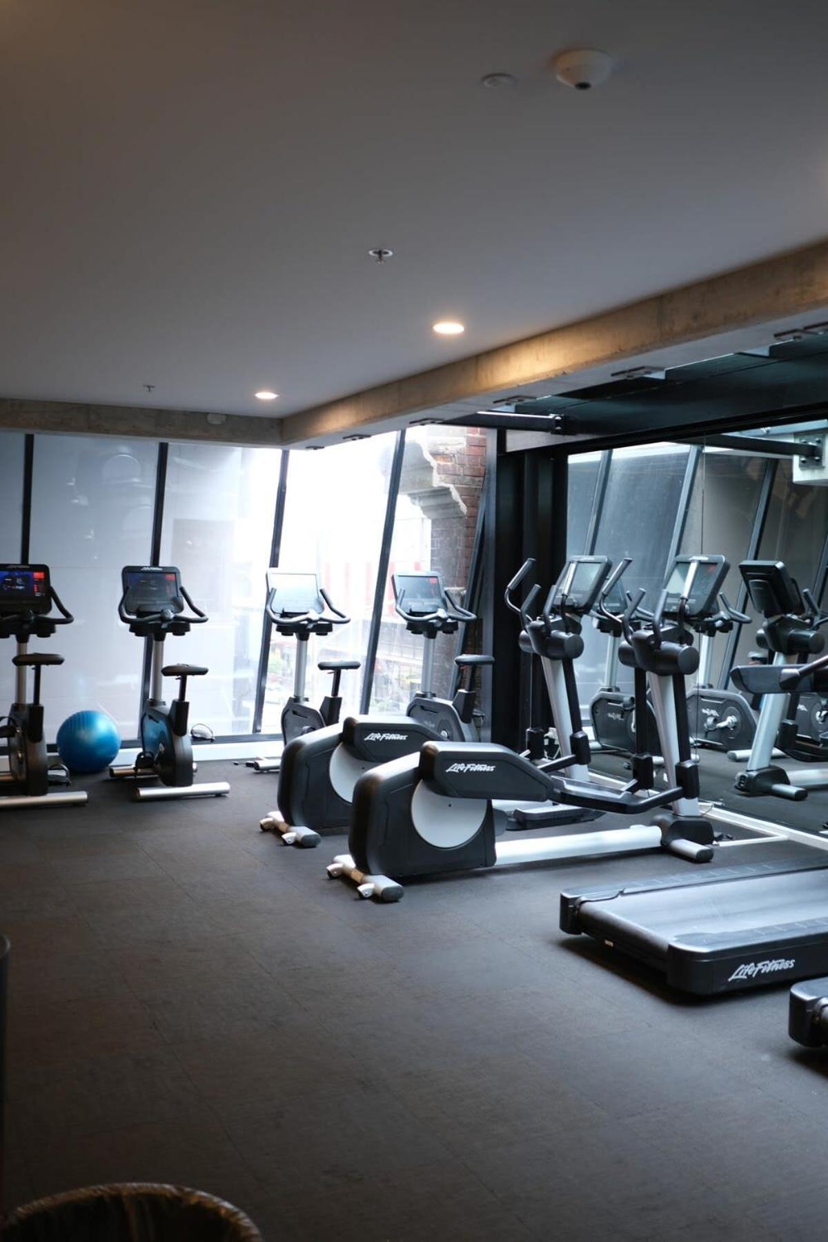 Apartment Upper West Side Gem On 44th Floor W Pool + Gym Melbourne