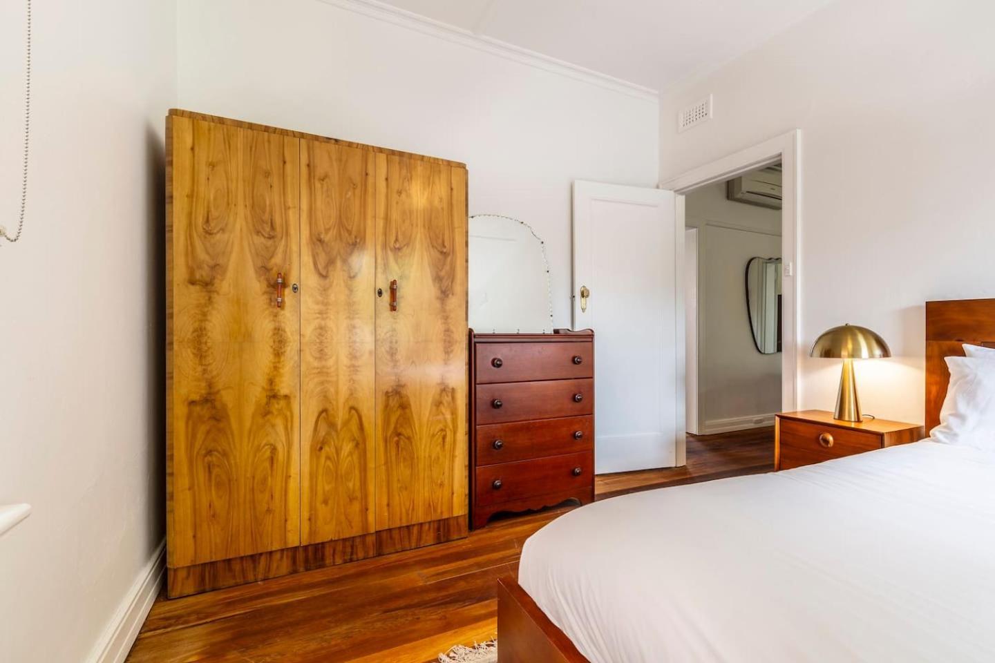 Flair - Cultural Vibrancy & Historical Charm