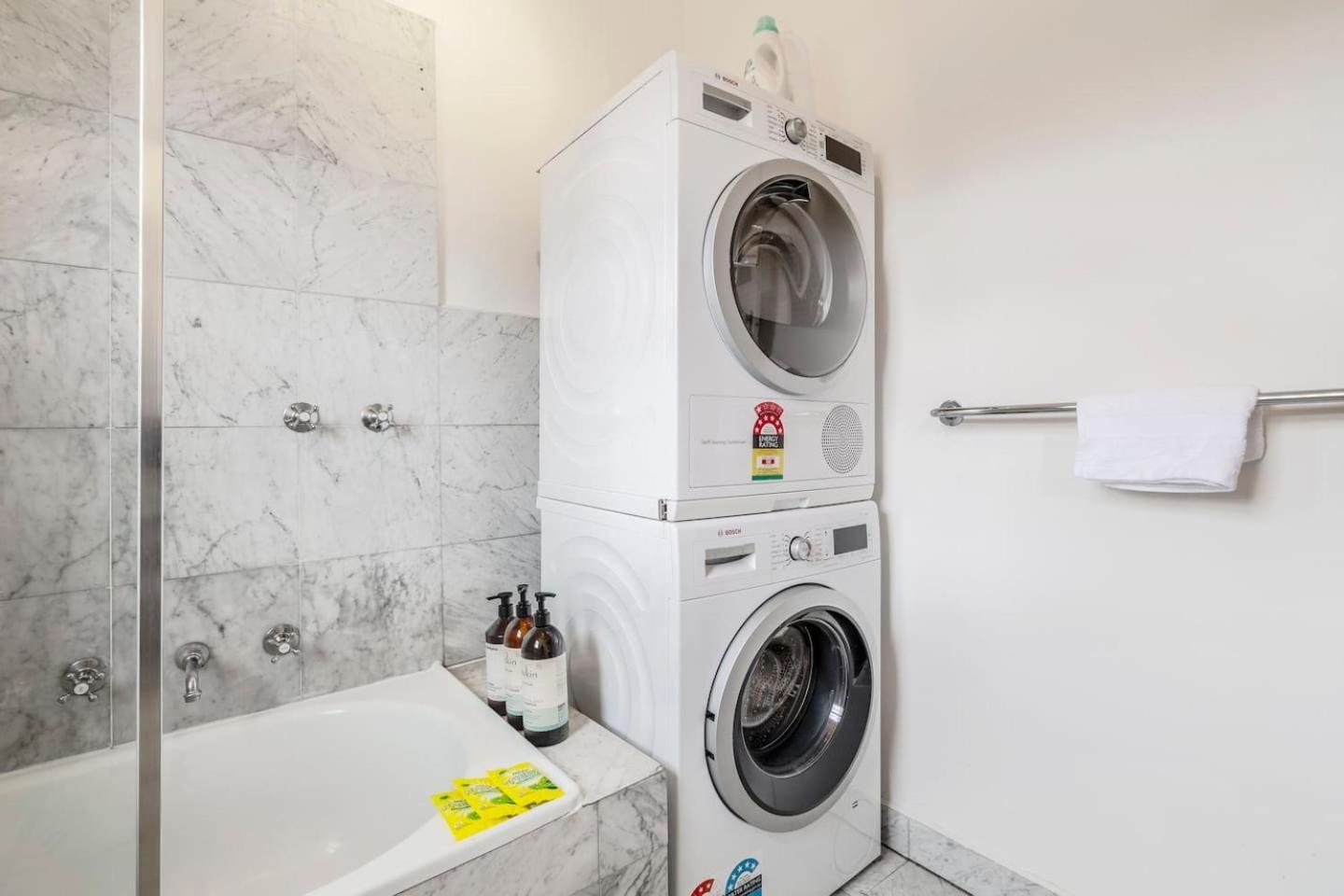 Apartment Flair - Cultural Vibrancy & Historical Charm
