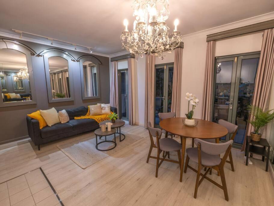 Luxury On Flinders Lane Melbourne