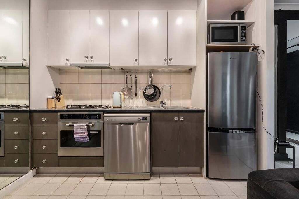 Luxury On Flinders Lane Apartment Melbourne
