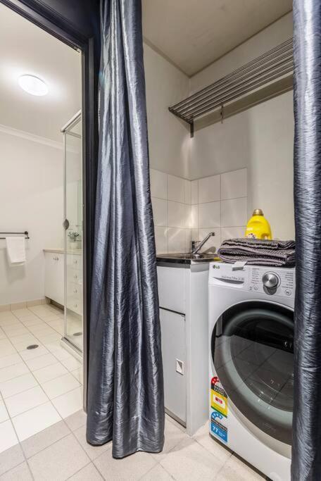 Luxury On Flinders Lane