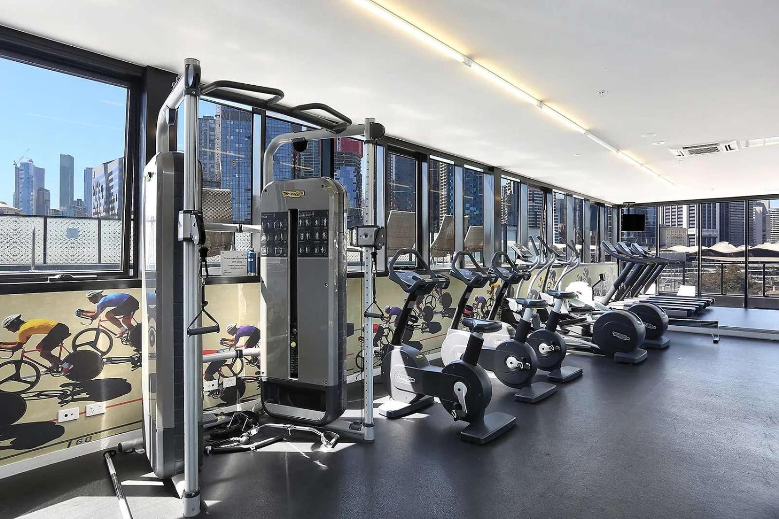 Blue Haven At Marvel Stadium - Rooftop Pool & Free Parking Apartment *