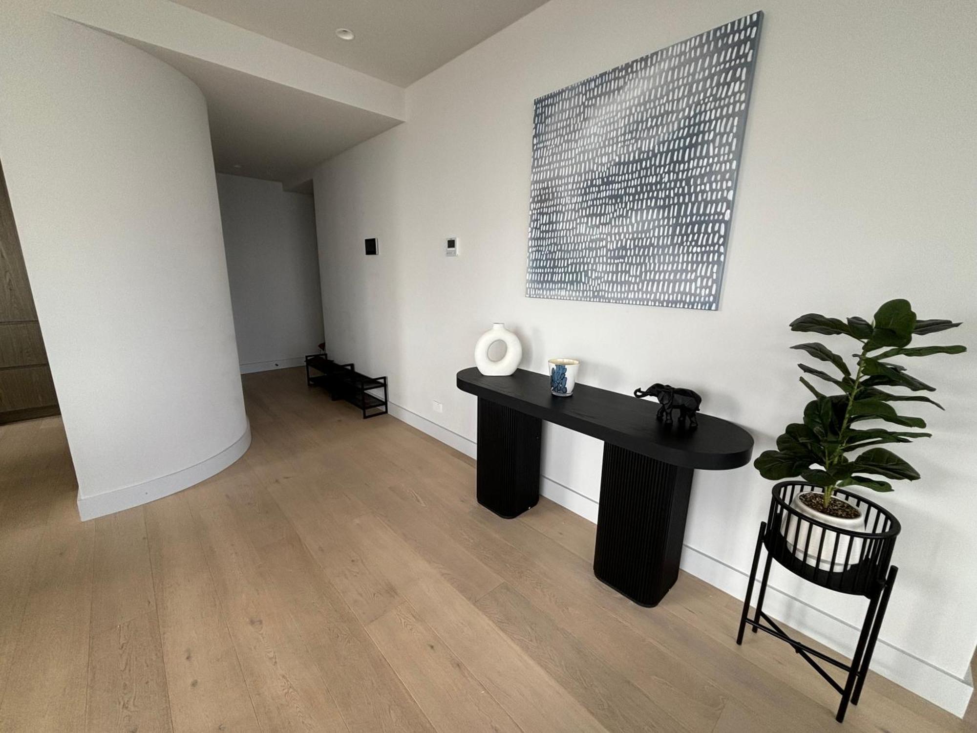 Lux Cbd Penthouse With 270views Spacious & Great Location Apartment *