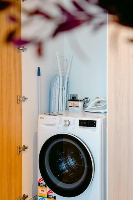 Apartment Stylish 2b2b Carlton Garden At Doorstep Cbd 3 Beds Melbourne