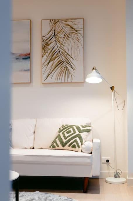 Apartment Lv 60 Skyline 2b 2b 1cp In Heart Of Melbourne