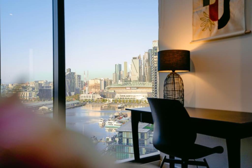 Waterfront 3bed2b2c With 50 Sqm Expansive Balcony *