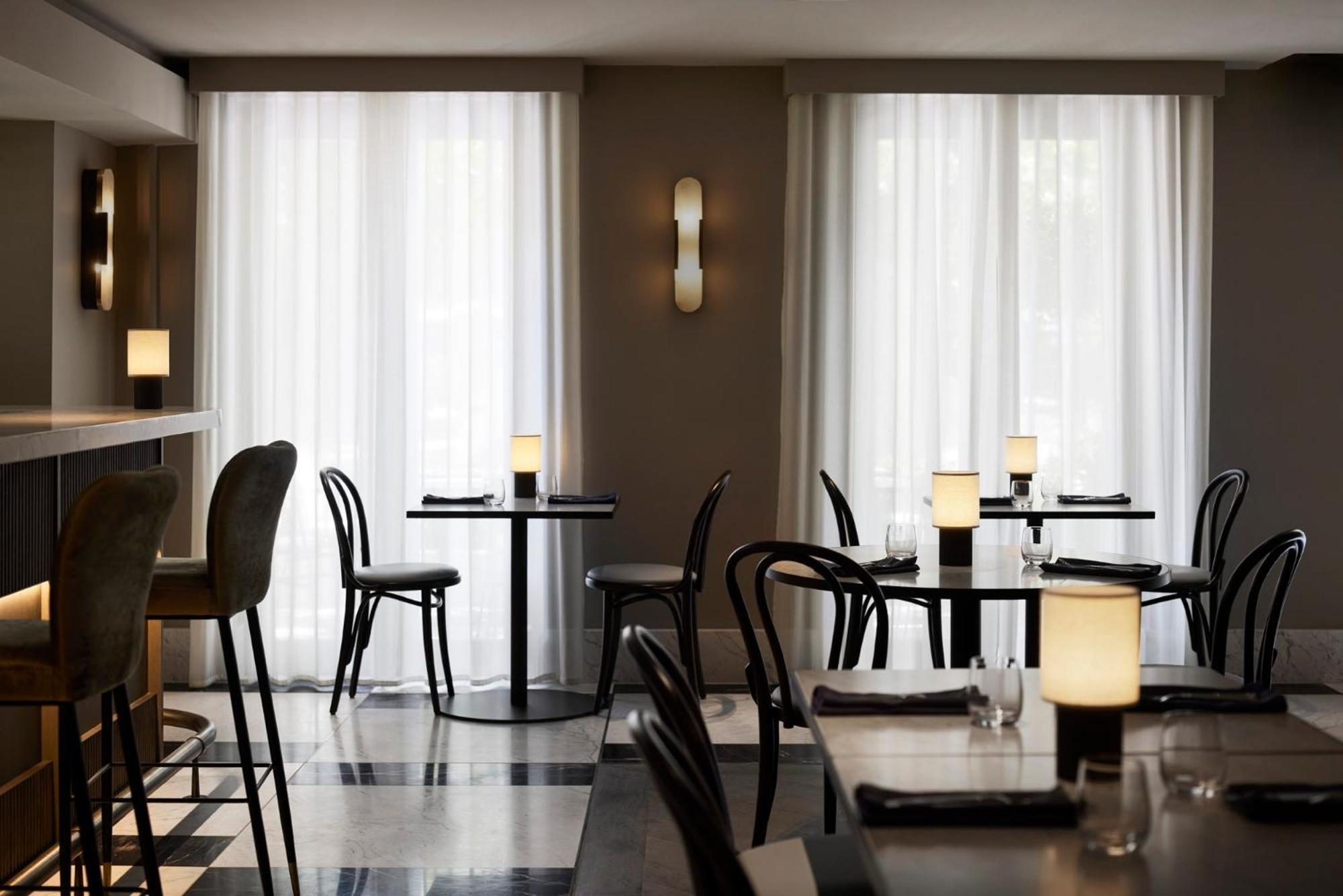 Hotel The Lyall 5*