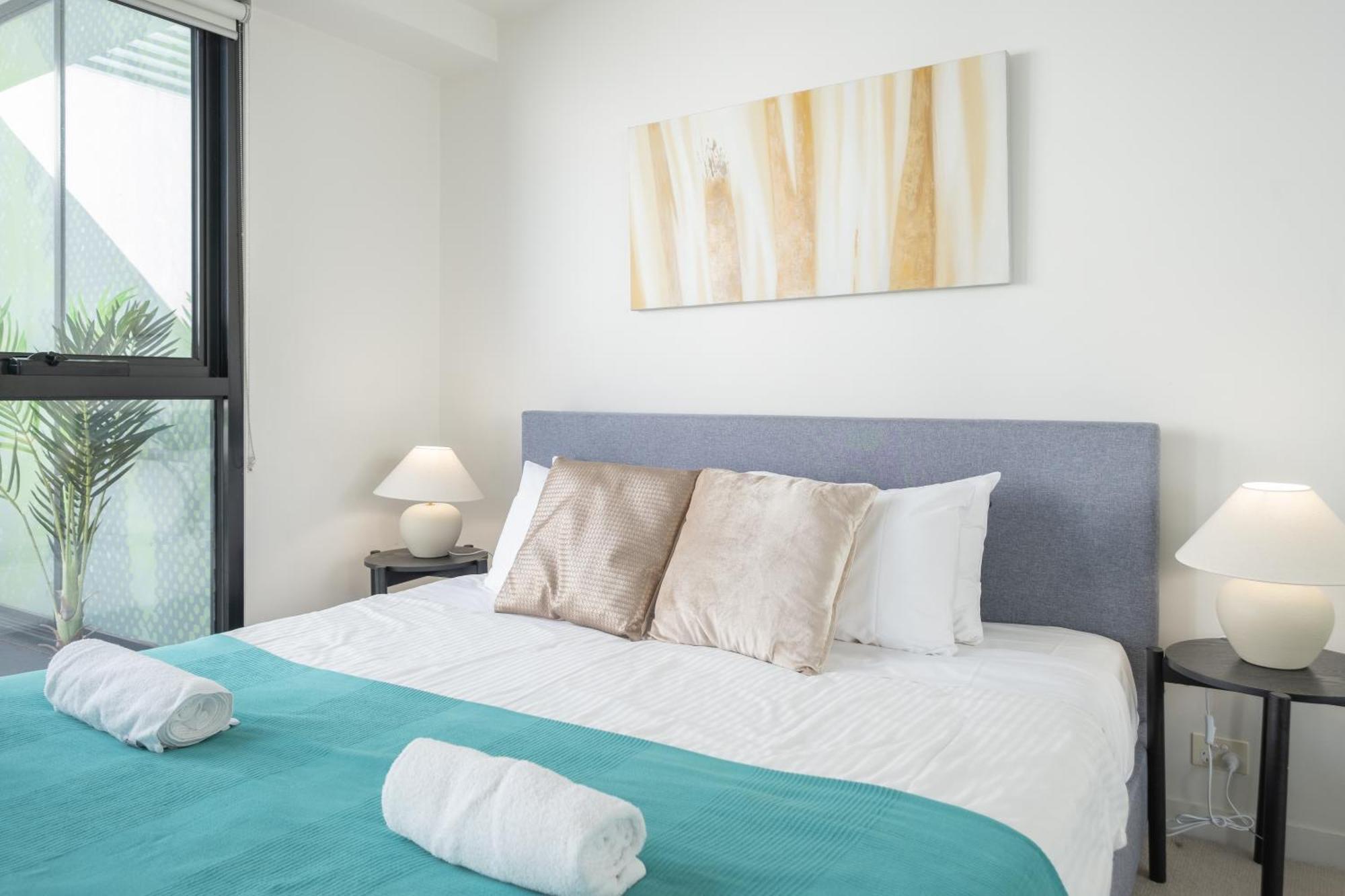 Apartment Shamrock Street Bright 2br Apartmenfree Parking *