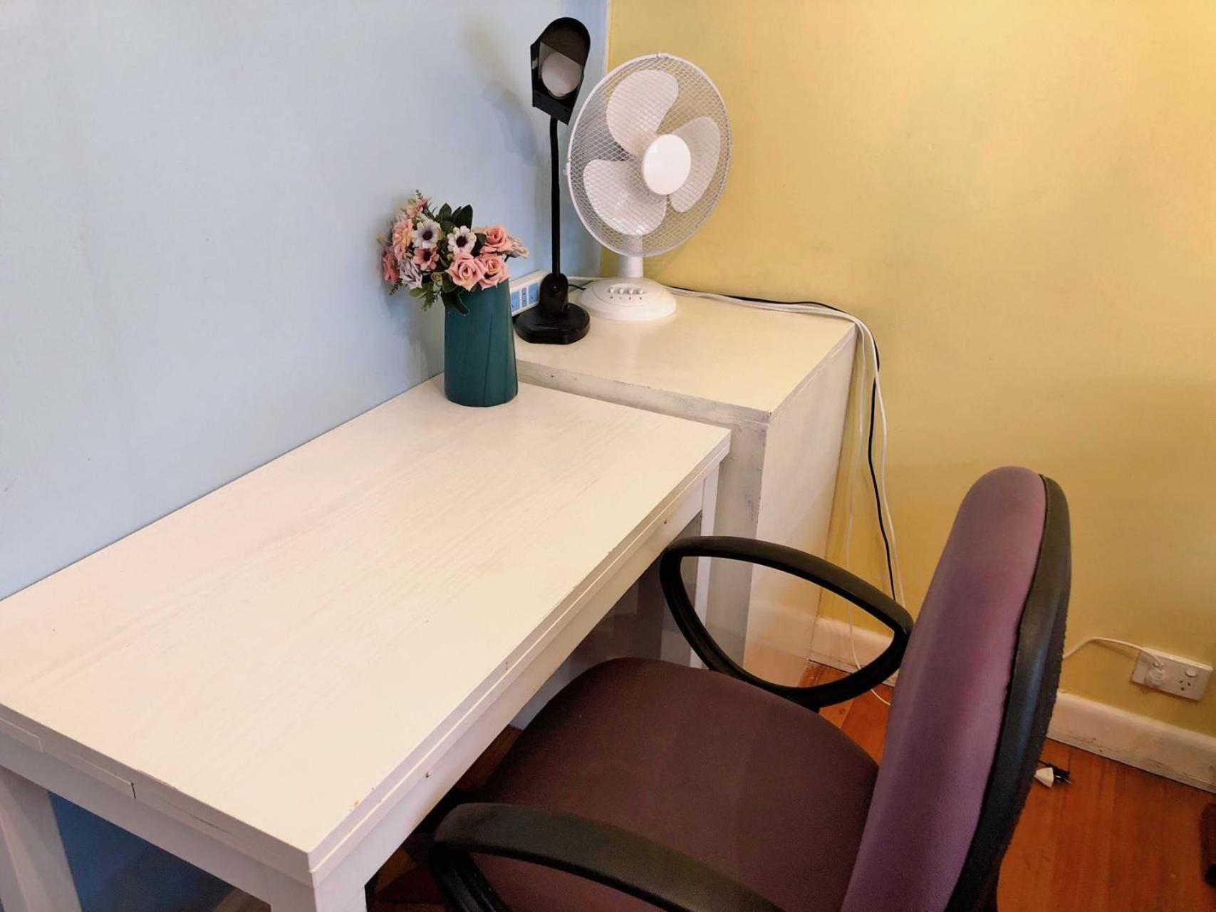 Homestay A Single Near The Railway Station Melbourne
