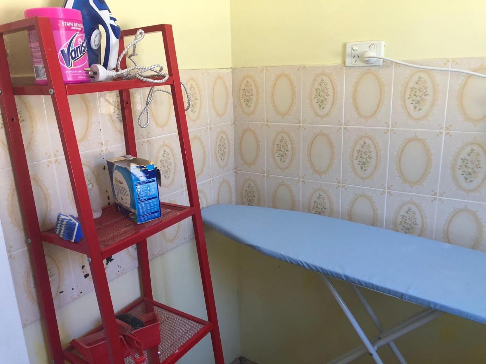 Homestay A Single Near The Railway Station