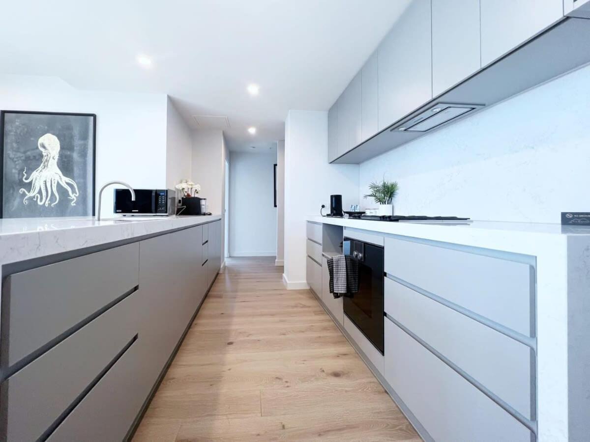 Beautiful 4b3b Cbd Free Wifi Melbourne