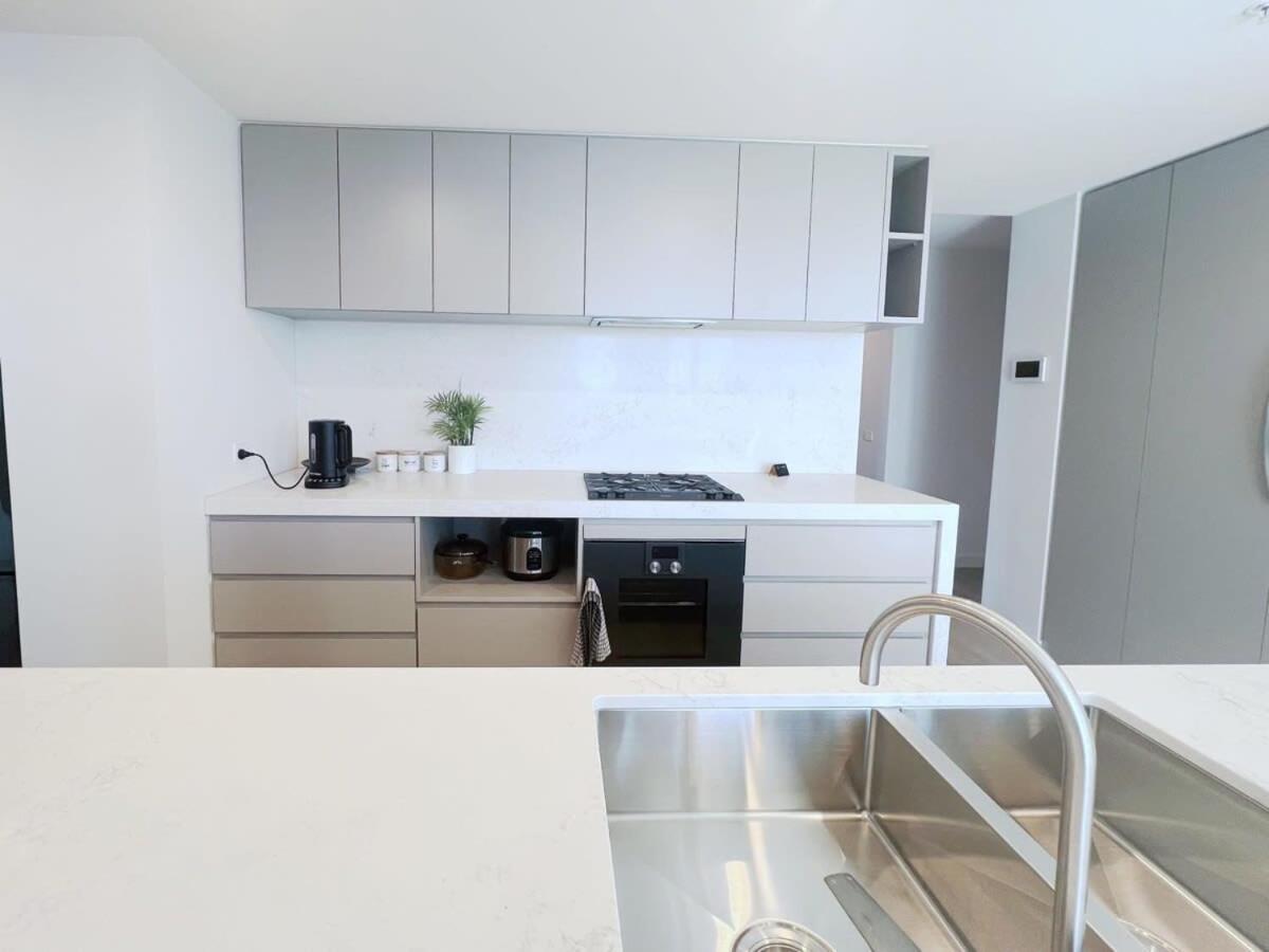 Beautiful 4b3b Cbd Free Wifi Apartment