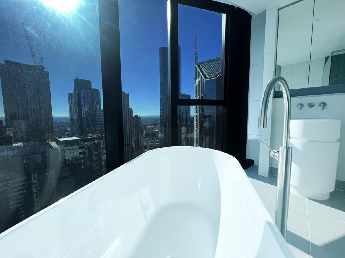 Beautiful 4b3b Cbd Free Wifi Melbourne