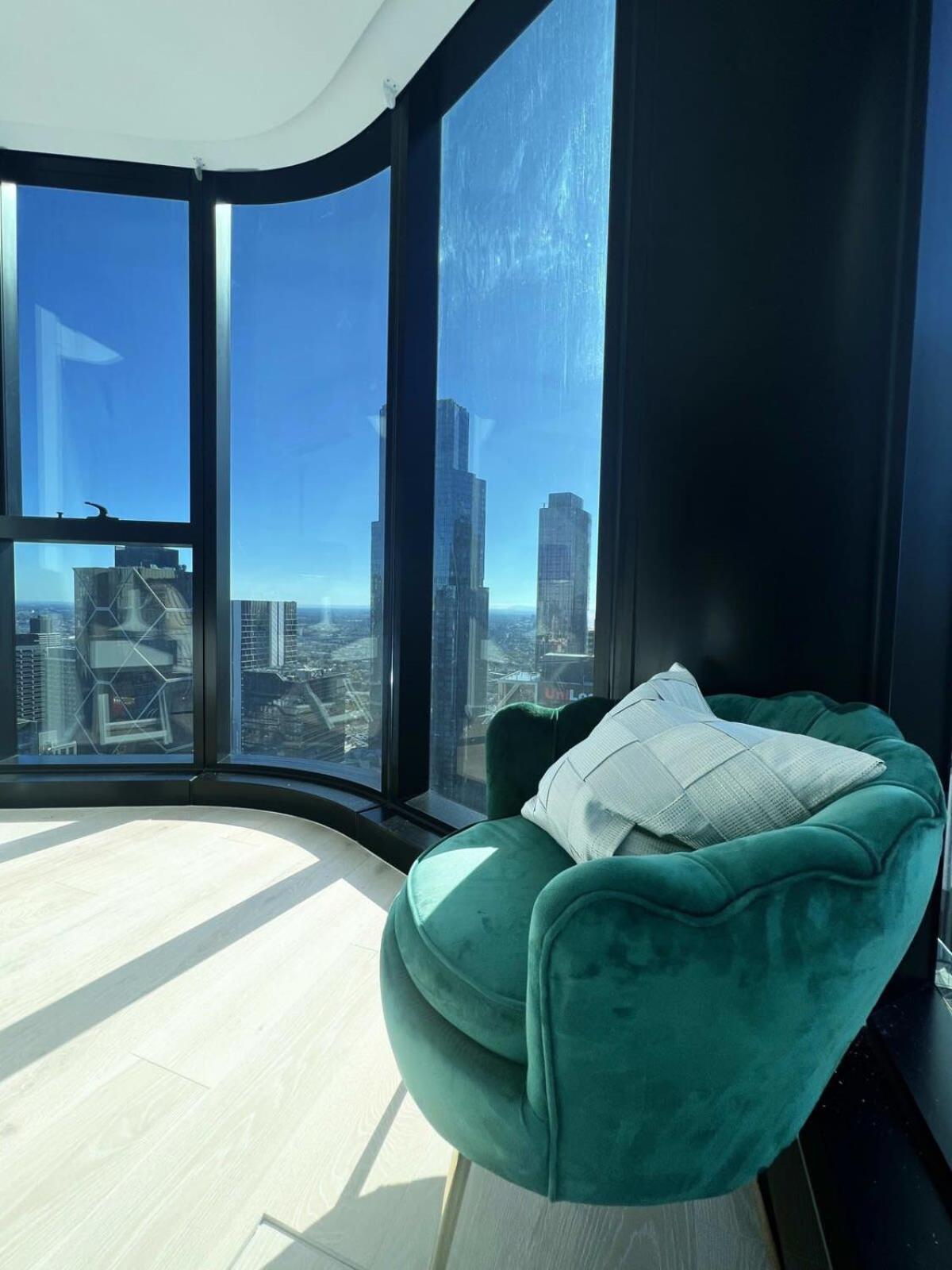 Beautiful 4b3b Cbd Free Wifi * Melbourne