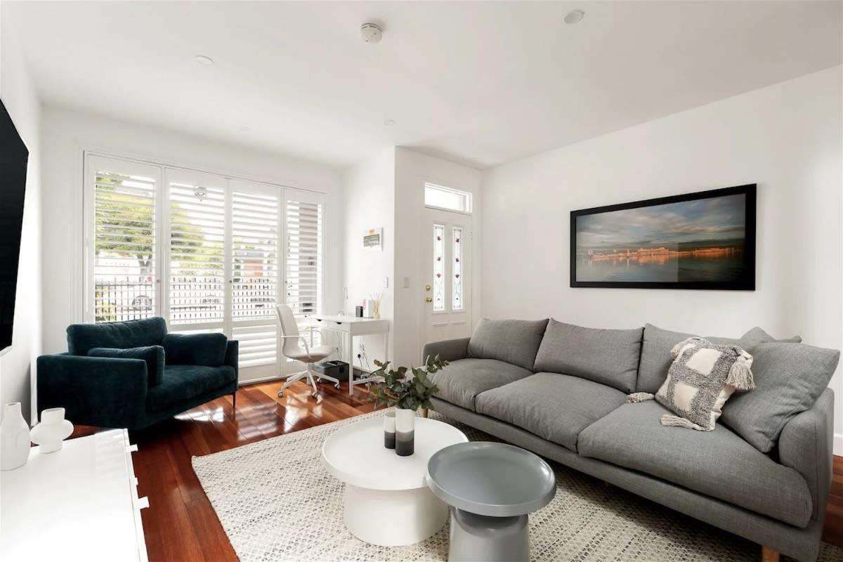 Brilliant Port Townhouse Melbourne