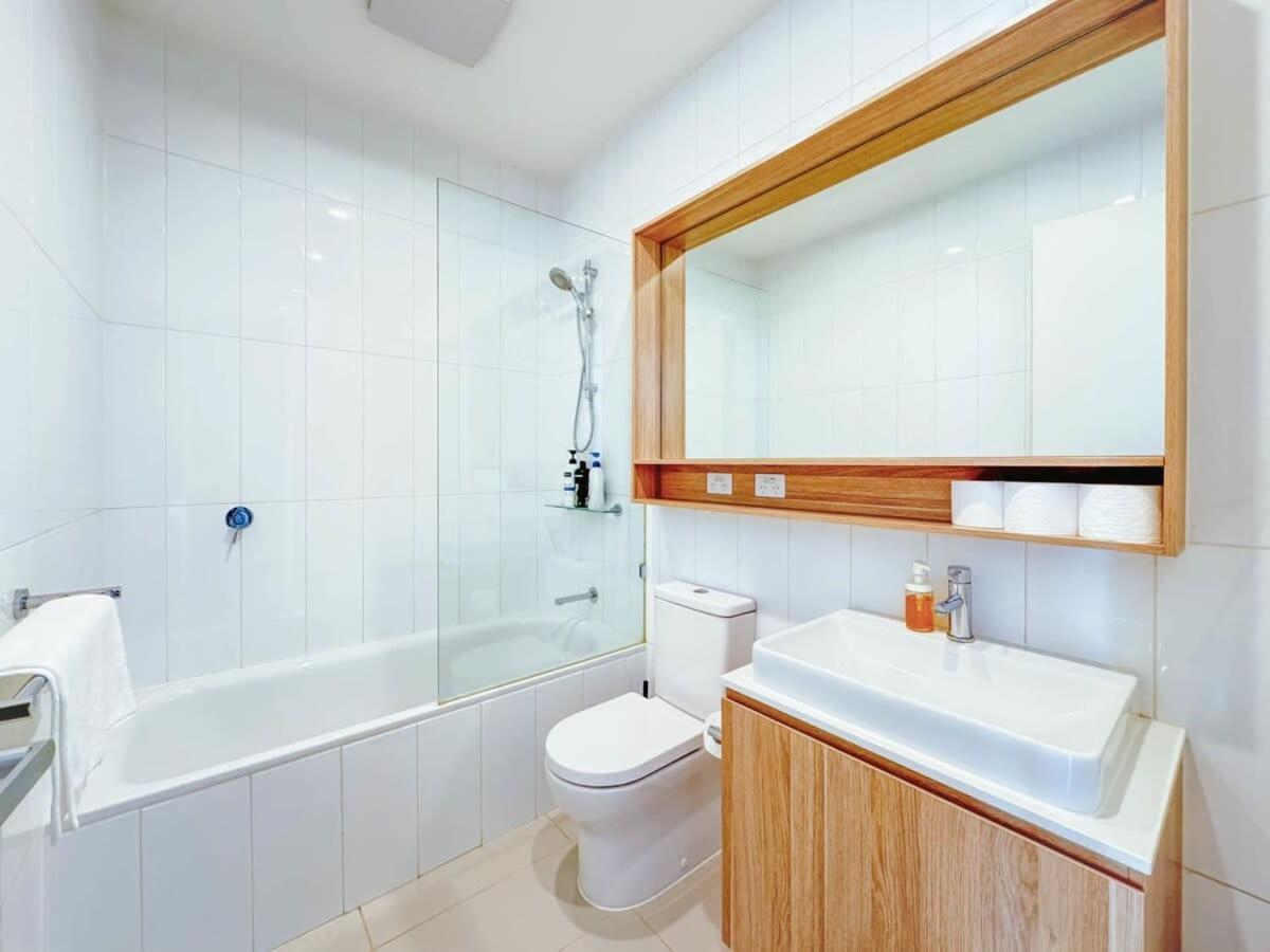Bright 3 Level Townhouse Melbourne