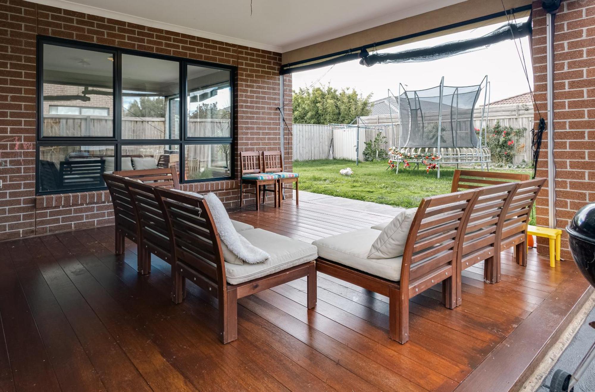 Stayau 5br Contemporary Getaway Point Cook Melbourne