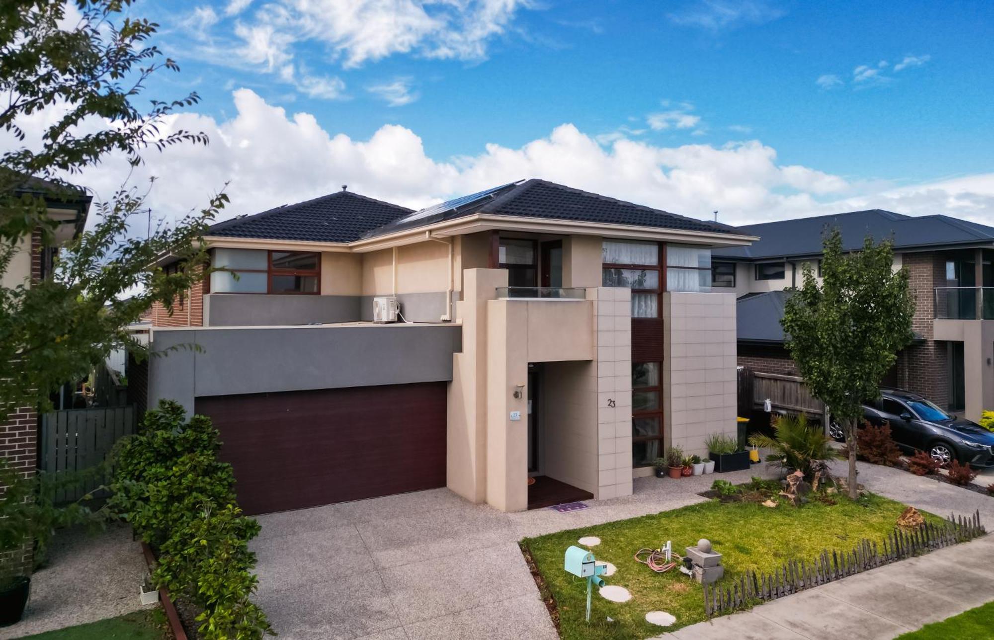 Stayau 5br Contemporary Getaway Point Cook Melbourne