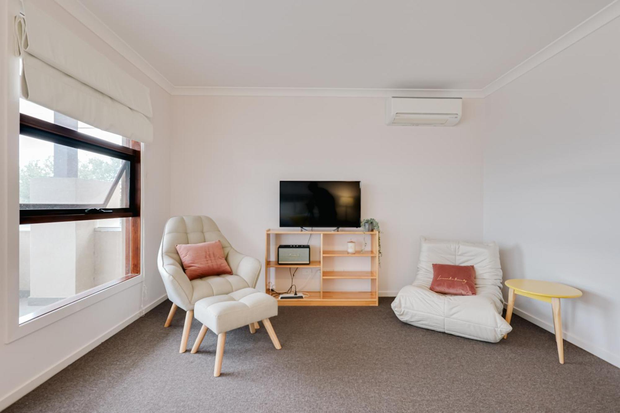 Stayau 5br Contemporary Getaway Point Cook *