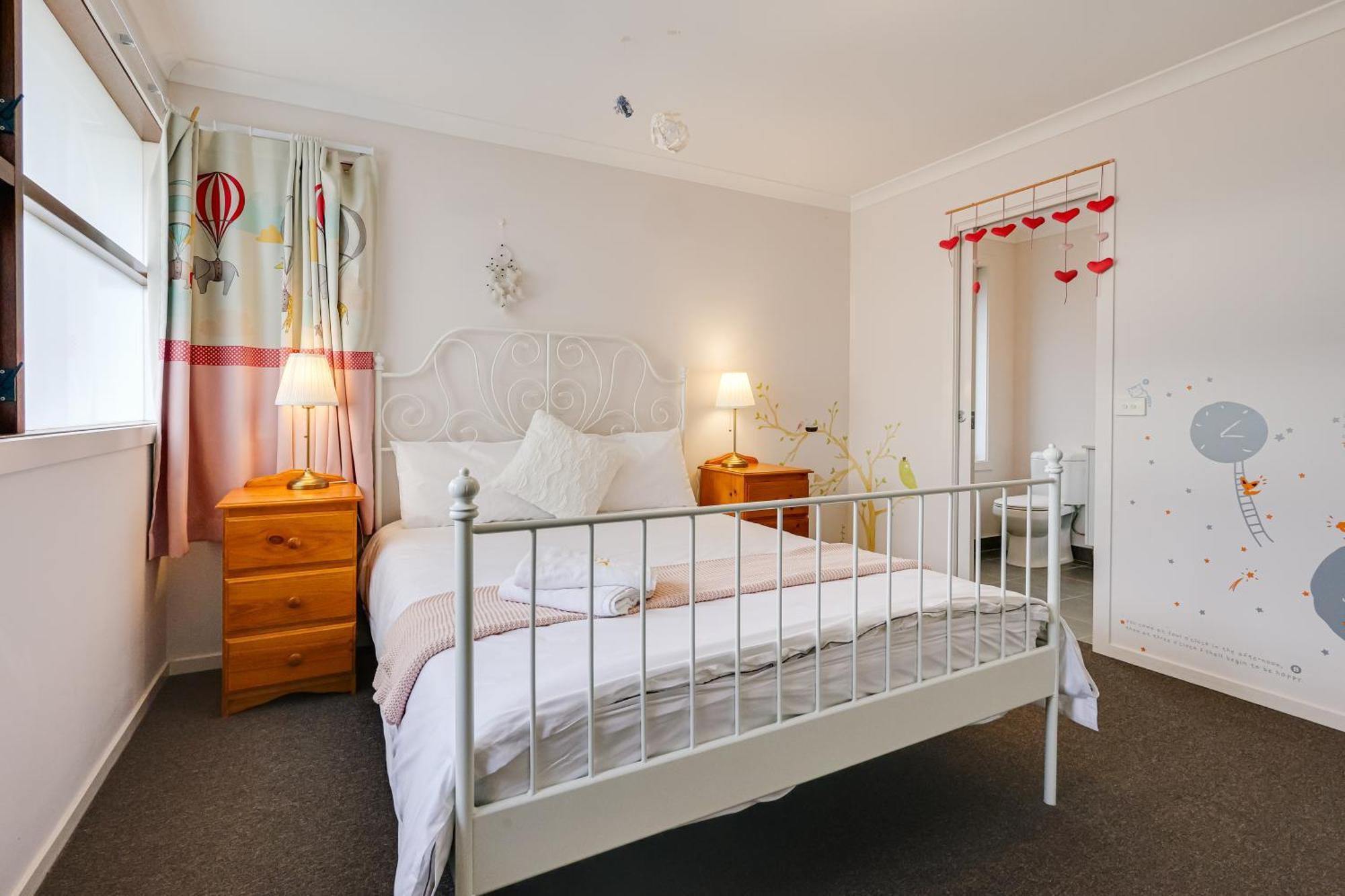 Holiday home Stayau 5br Contemporary Getaway Point Cook