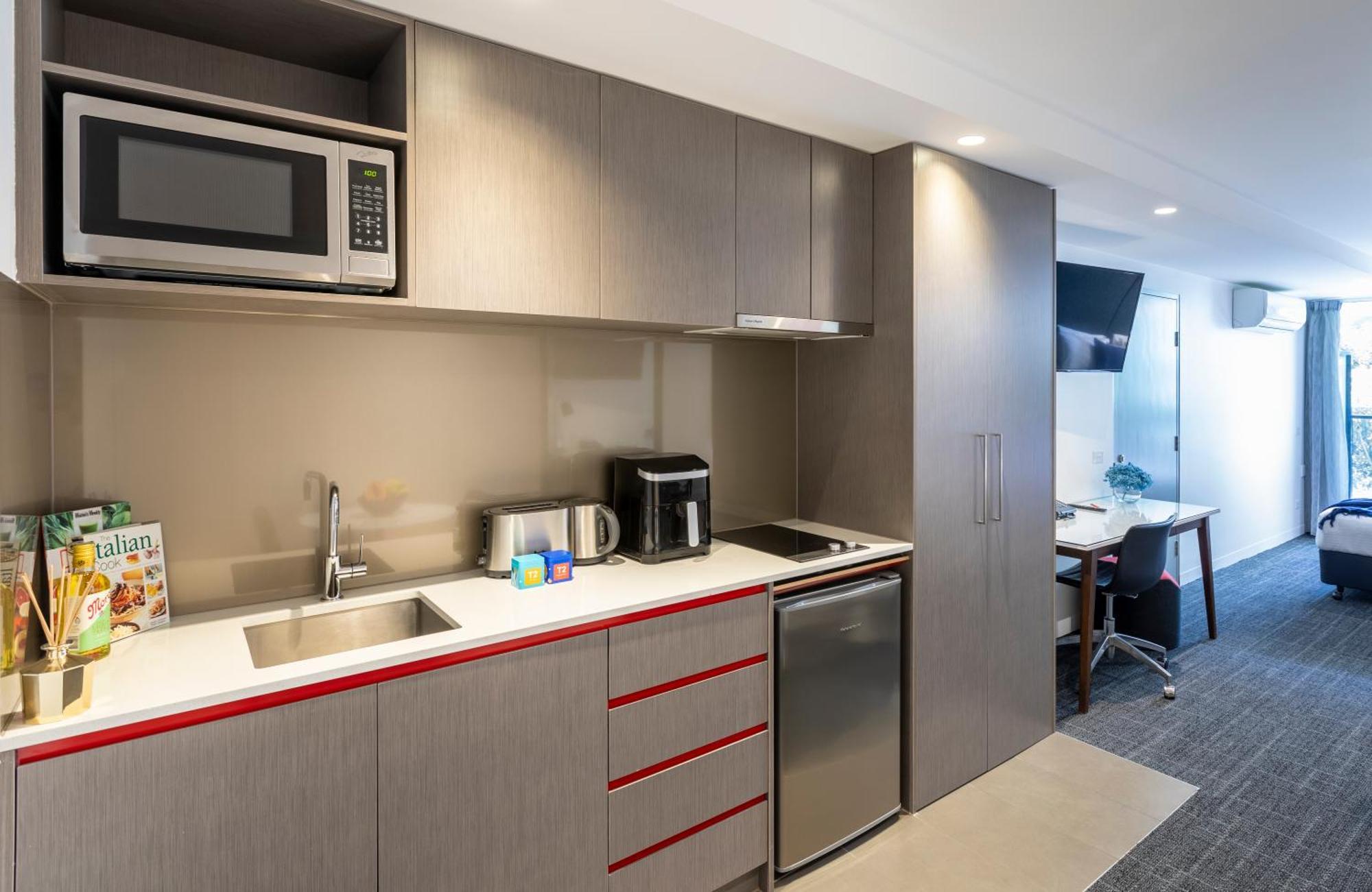 Aparthotel Corporate Living Abbotsford 4*