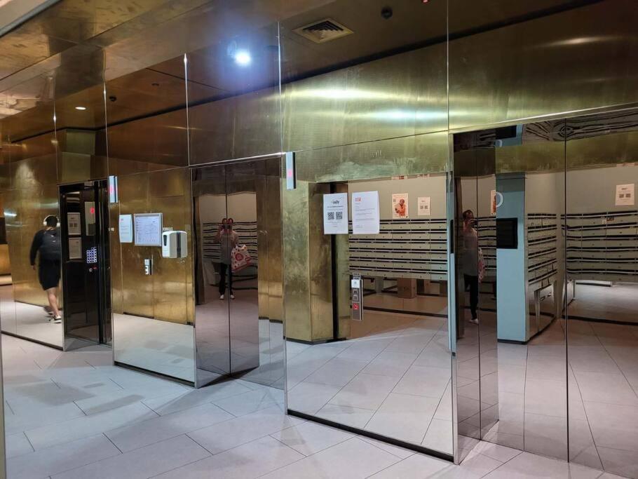 Apartment L6,1min To Southerncross, Free Tram,pool,gym Melbourne