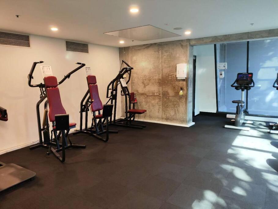 Apartment L6,1min To Southerncross, Free Tram,pool,gym