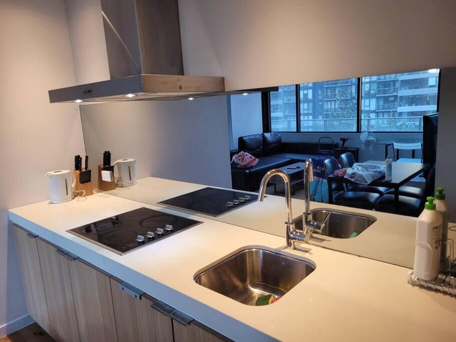 Apartment L6,1min To Southerncross, Free Tram,pool,gym *
