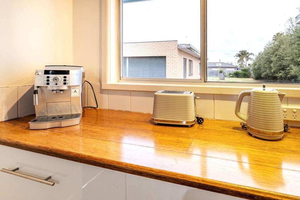 Charming Near Airport & Cbd