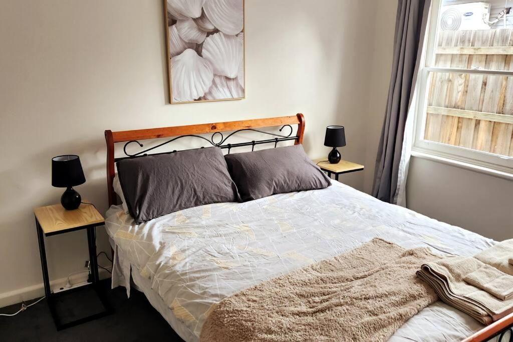 Holiday home Charming Near Airport & Cbd